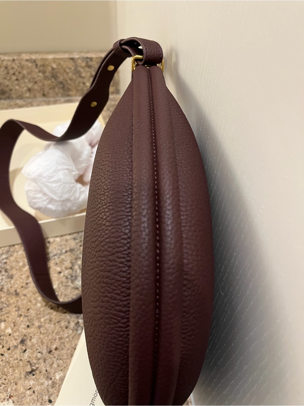 Songmont Luna Cresant Shaped Crossbody Bag in Burgundy 4 in 1 - Picture 6 of 12